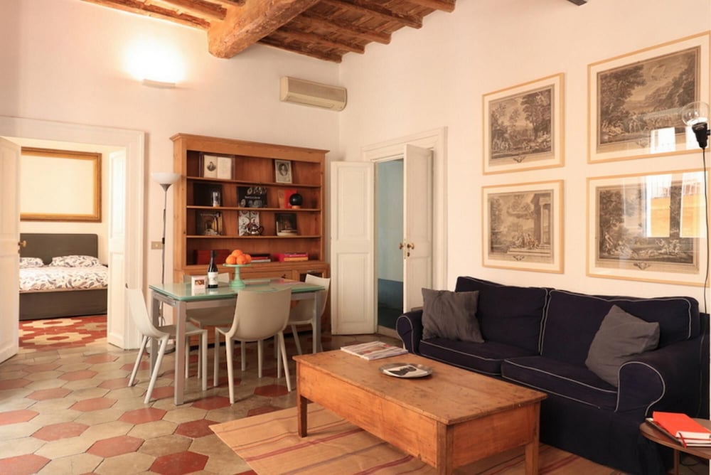 Enchanting 2BR Apt Near Pantheon Vatican