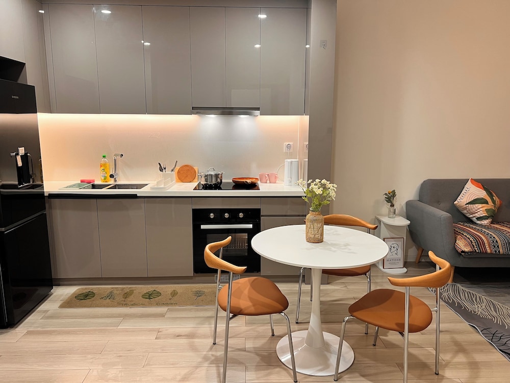 Vinhomes Grand Park-Masterise Center
