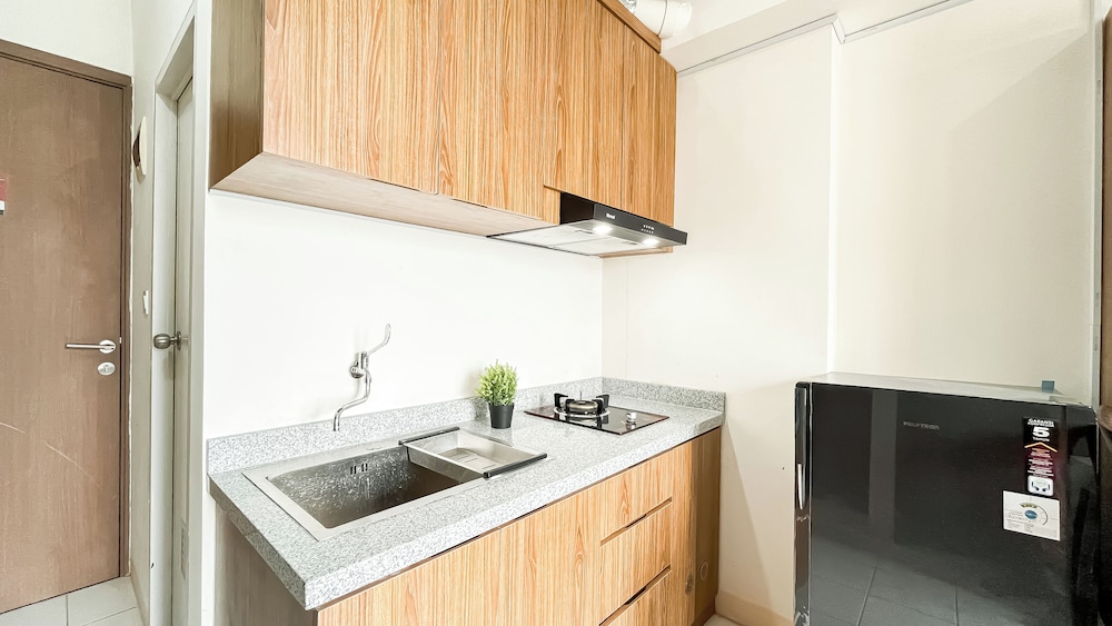 Minimalist Scandinavian Touch 2Br Apartment At Podomoro Golf View