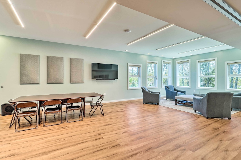 meeting & event spaces