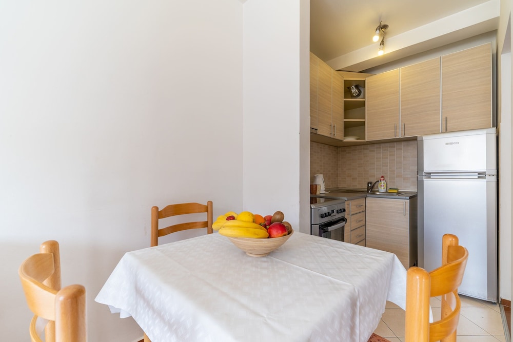 SMS Apartments