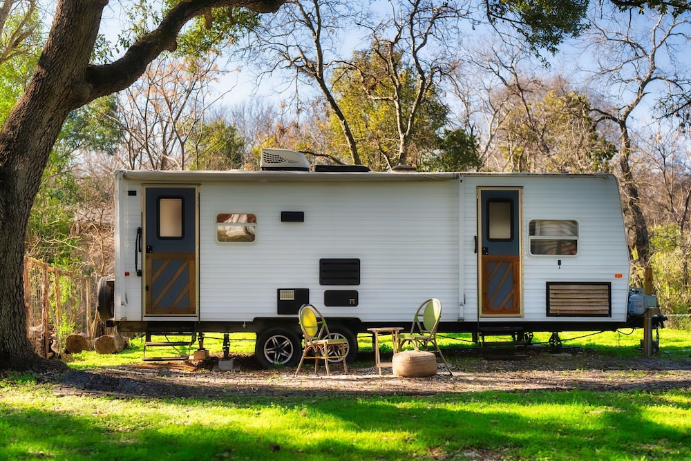 Cozy Tiny Home on Eco Farm and Huge Yard