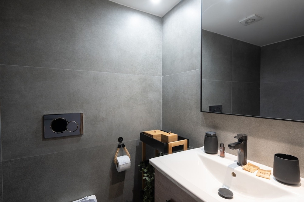 LIV - Seaside Getaway in Glyfada