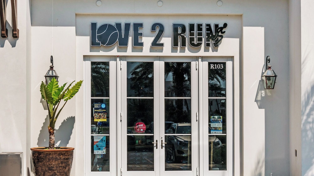 Inlet Beach Retreat With Rooftop Views, 4 Bikes + Free Attraction Tickets!
