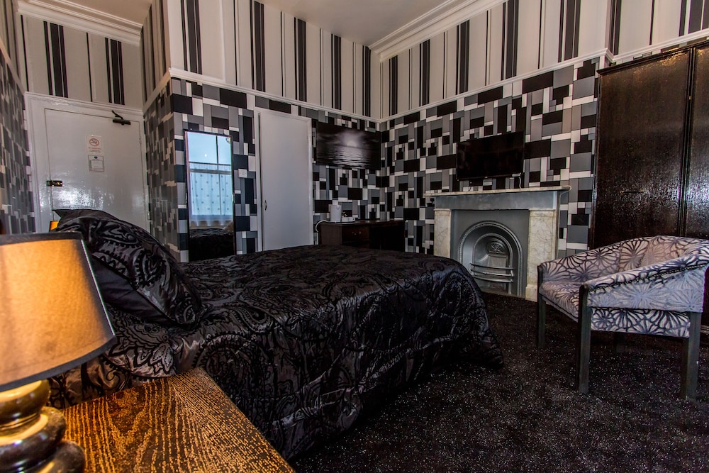 Folkestone Vacations - The Carlton Hotel - Property Image 11