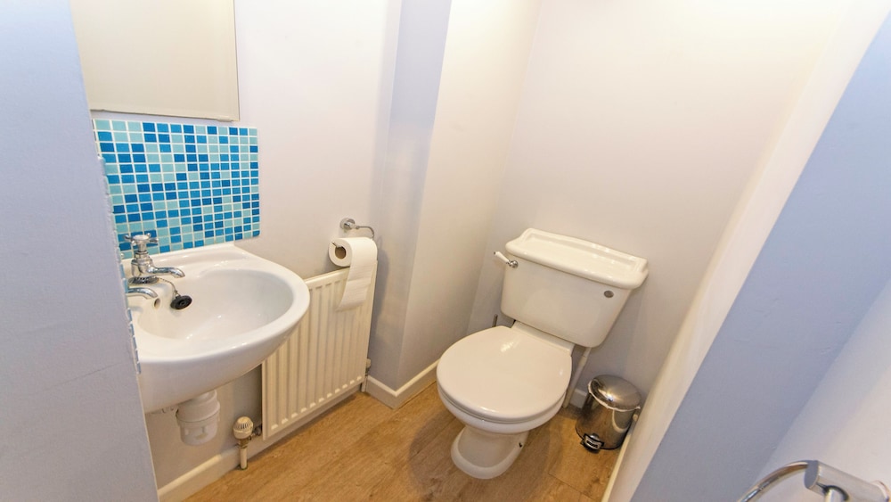 Ladywell Croyde 6 Bedrooms, Sleeps 12, Hot Tub