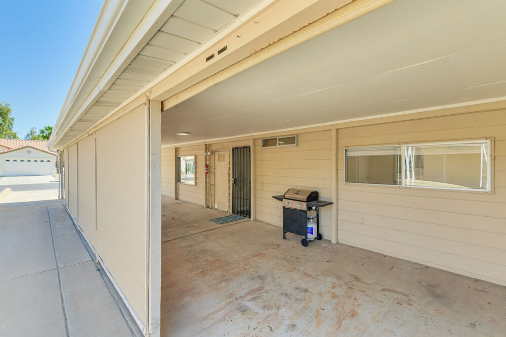 Updated Sun Lakes Home w/ Grill < 1 Mi to Golf view 3
