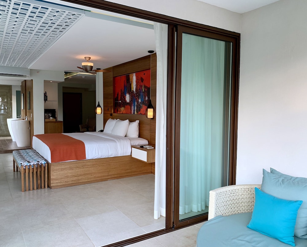 Azura Beach Resort - All Inclusive - Adults Only - Property Image 5