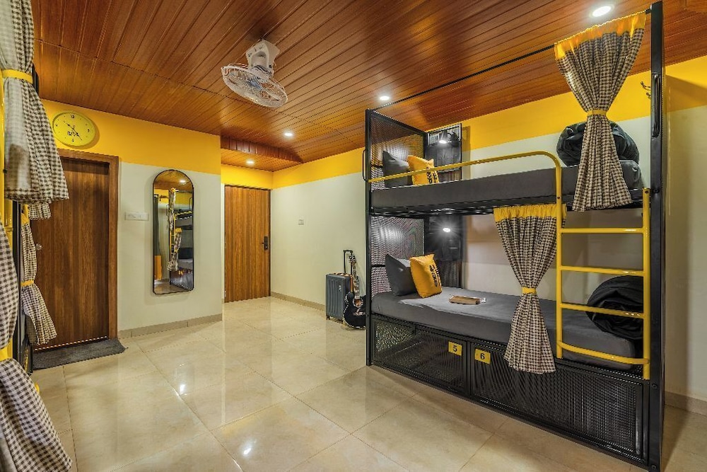 The Hosteller Lonavala City Centre