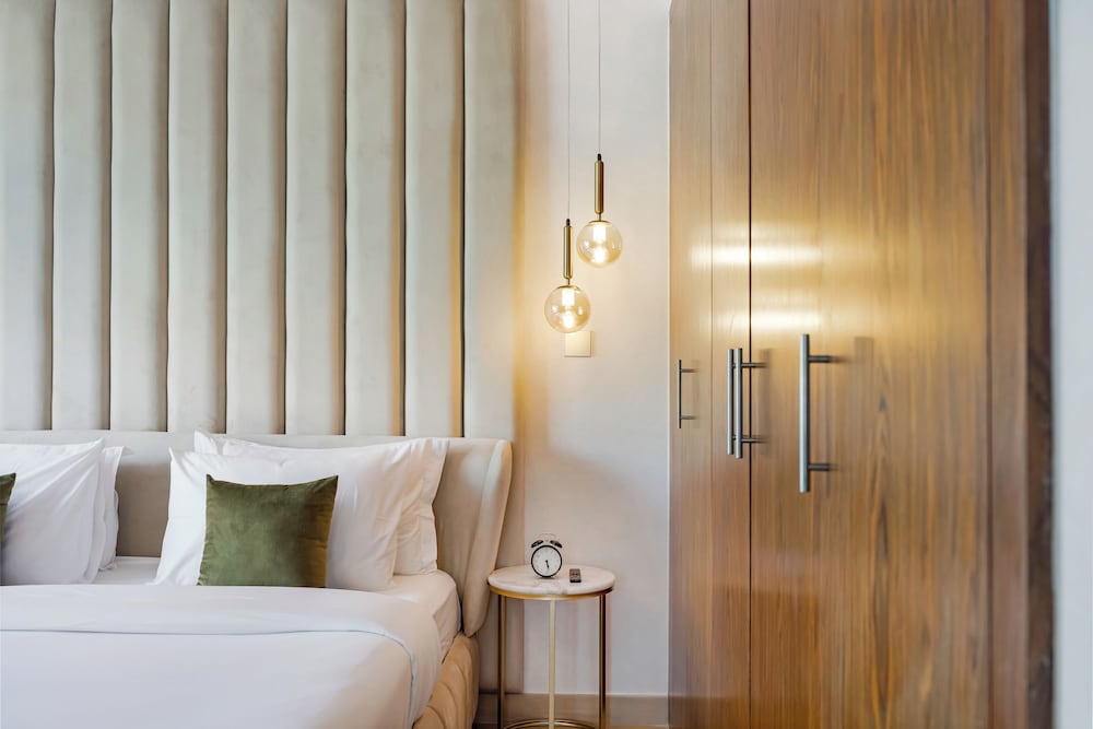 Durrani Homes - Azure 2BR with Burj Khalifa and Fountain View