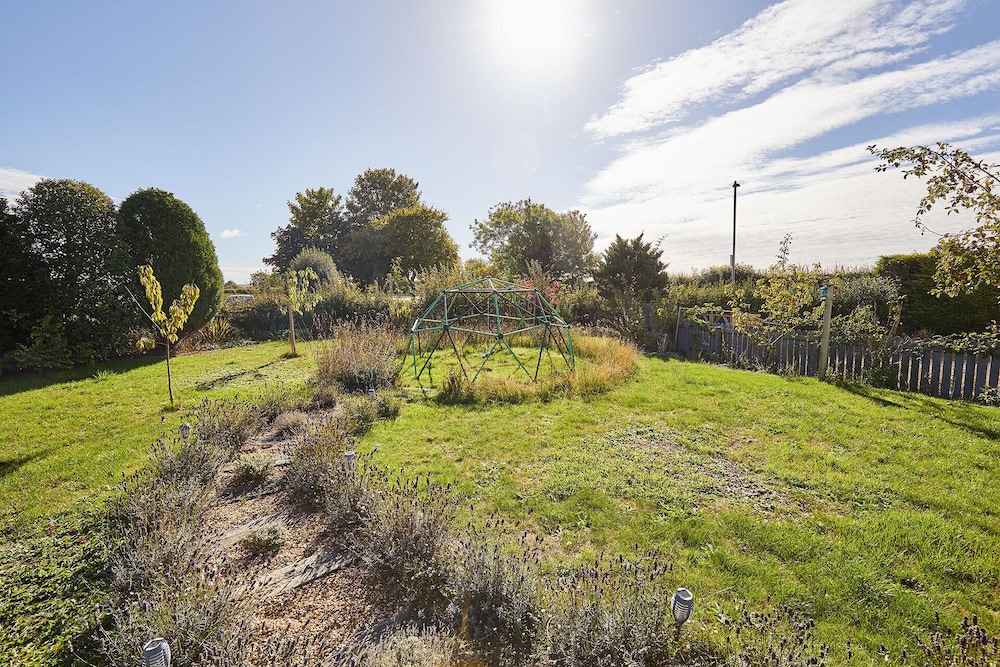 Driffield Vacations - Host Stay Easter Ende Cottage - Property Image 1