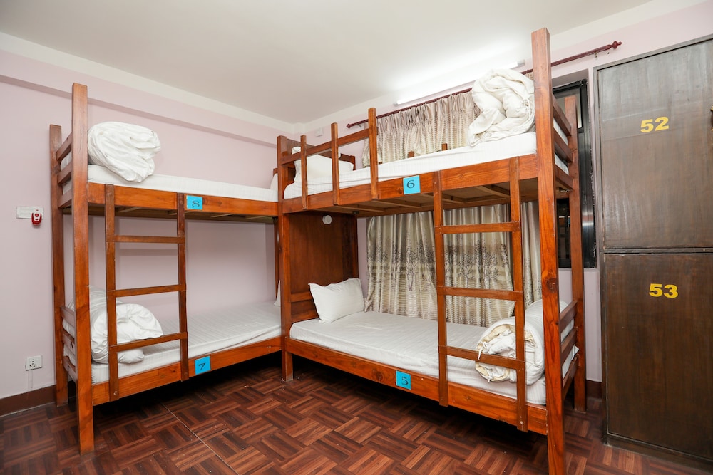 Famous House Kathmandu - Hostel
