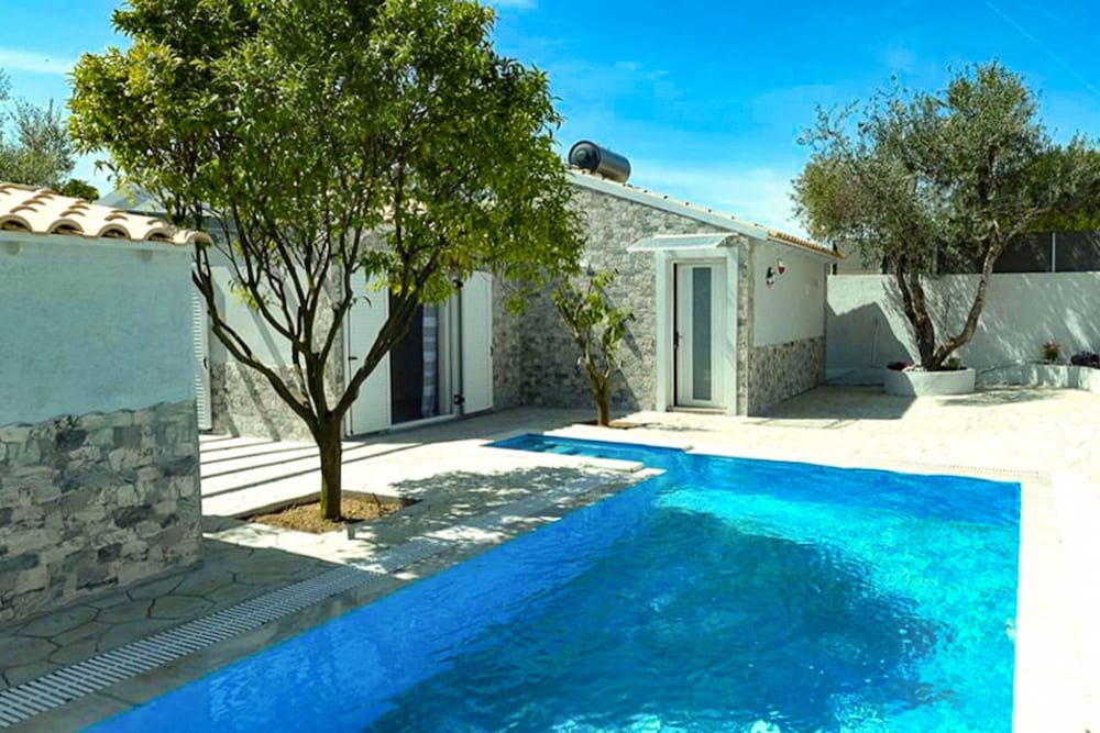 Luxury Just for 2 in Ionian Islands