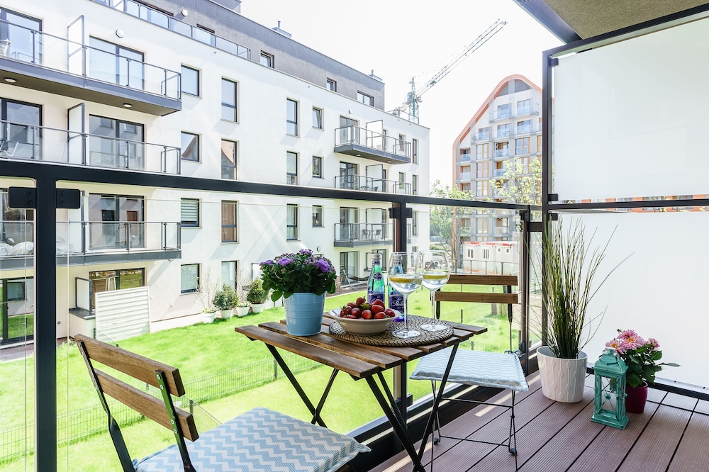 Marinus Apartments