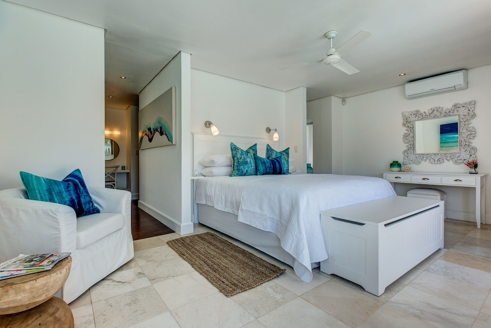 Amanzi Island Boutique Hotel