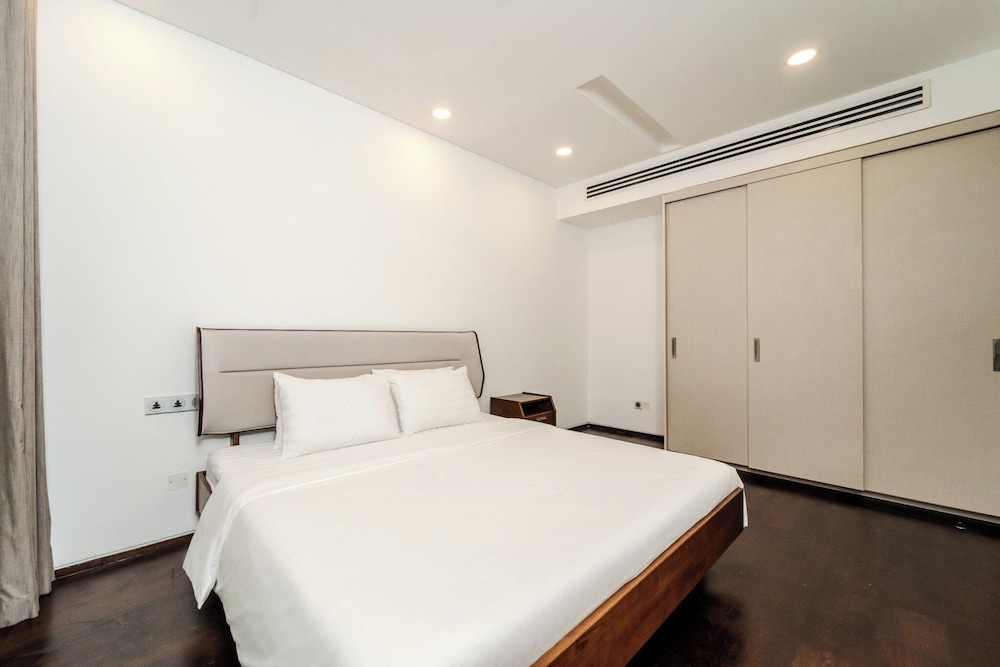 Serenity Luxury Private Pool Villas - Free One Way Airport Shuttle