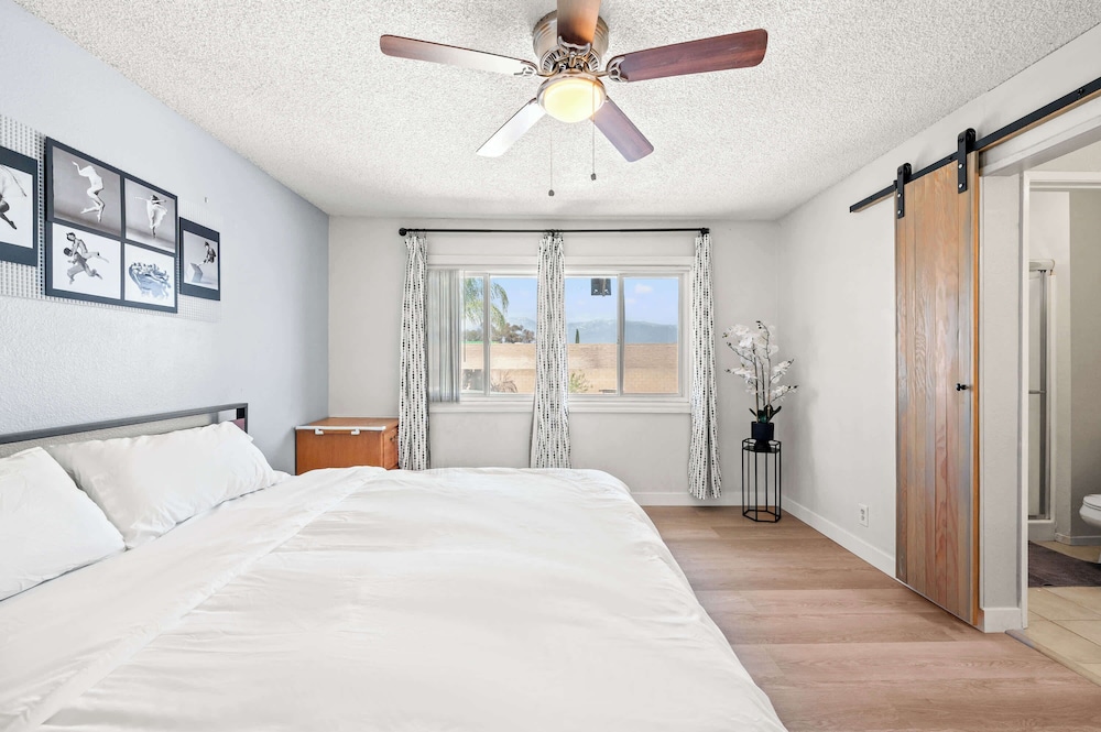 Perfect Family Getaway w Garden Near ONT Airport