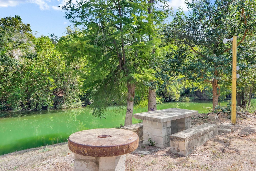 Guadalupe Bend Hideaway For 5