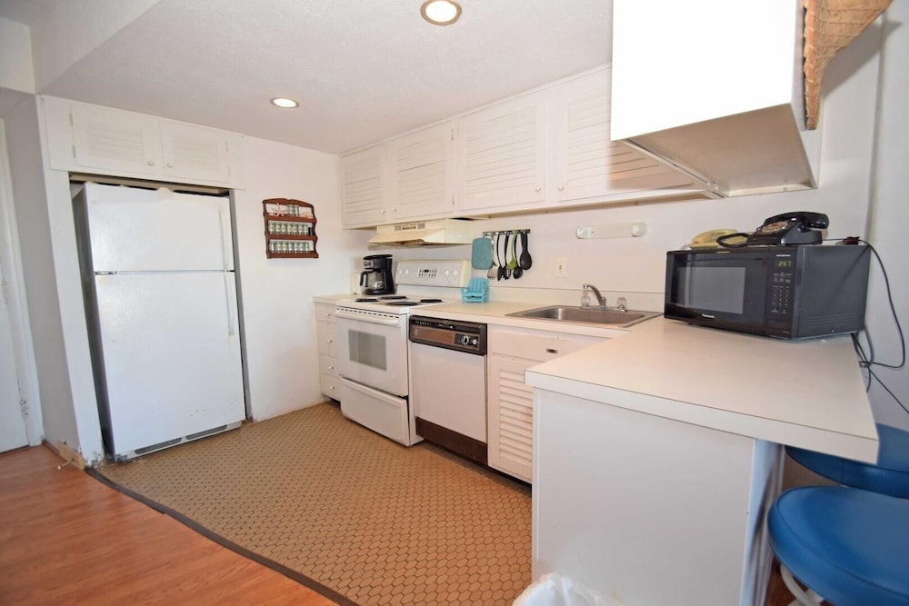 High Point South 1G - 1 Br Condo