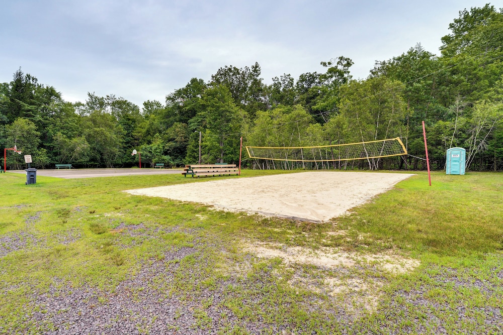 Dock & Hot Tub: Scenic Beech Mountain Lakes Gem!