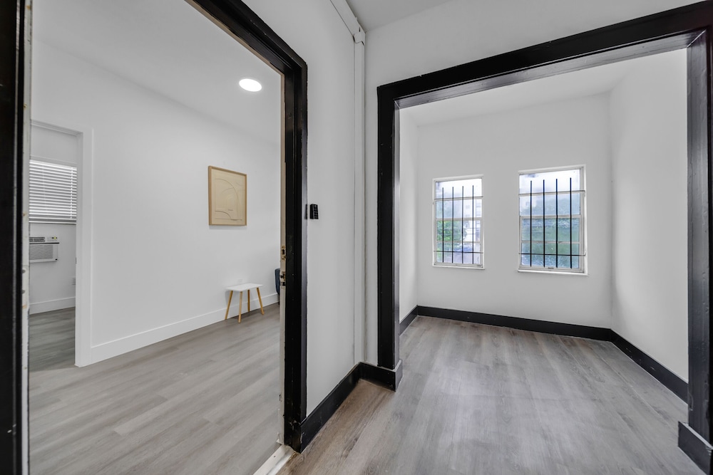 Little Havana Gem 2BR Retreat