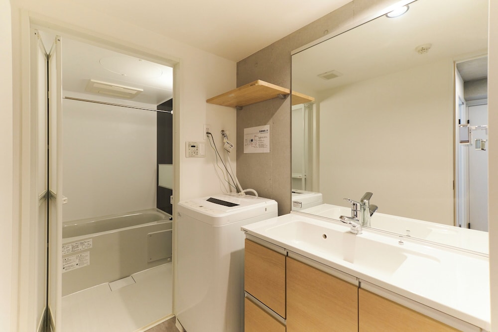 Frontier Comfort Kita-Ikebukuro by Tranova