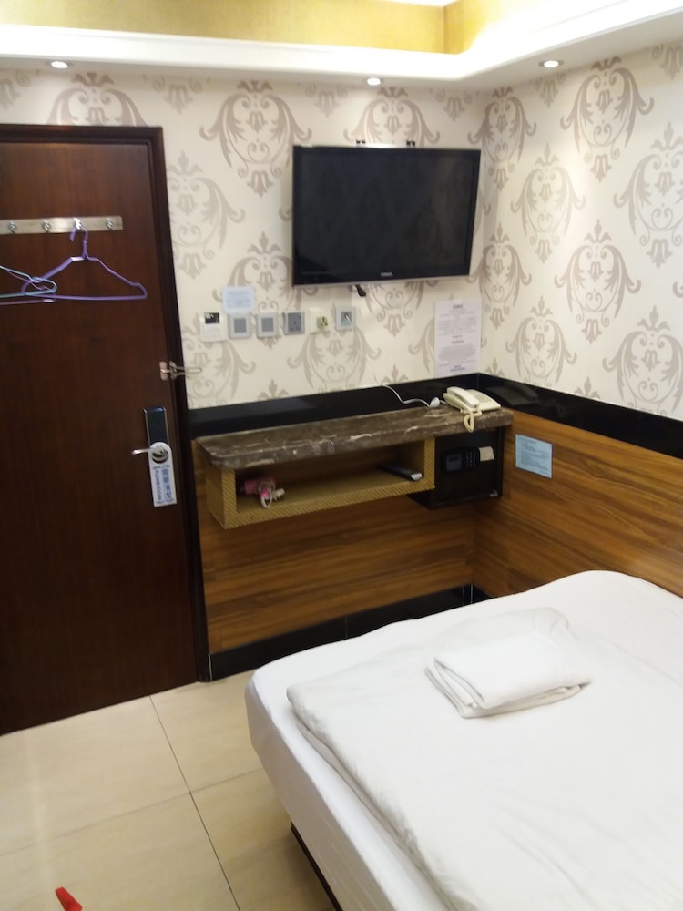 Rai Lei Hostel