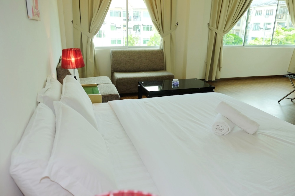 Natol Homestay - Kuching Home Penthouse Airport Road