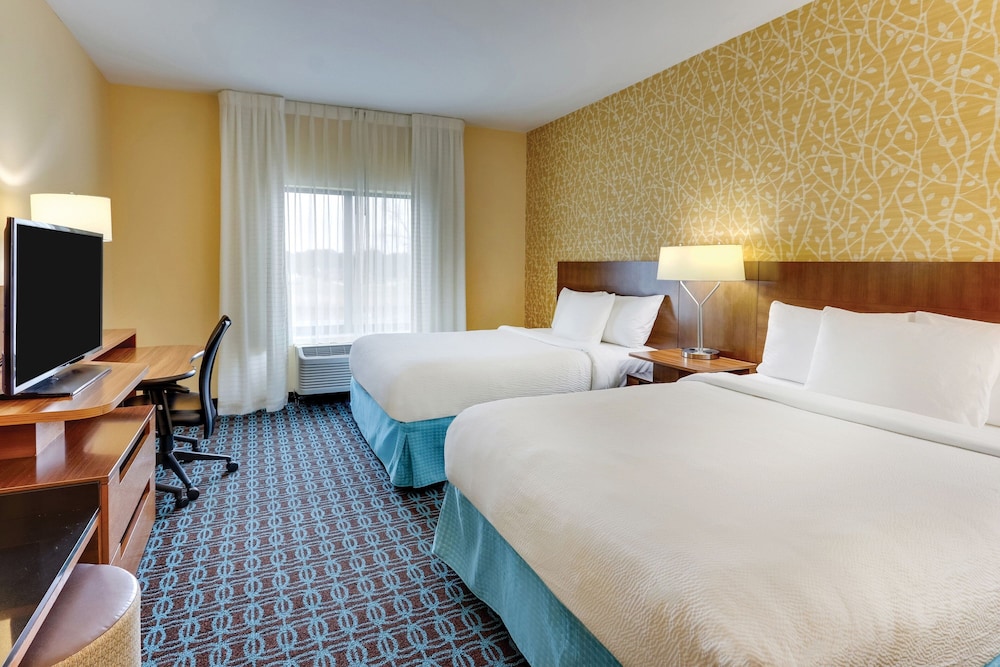 Dunn Vacations - Fairfield Inn Suites Dunn I-95 - Property Image 40