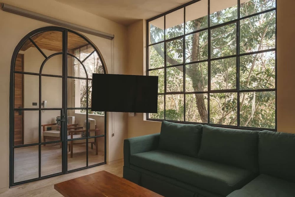 Boutique Condo w Private Pool in La Veleta