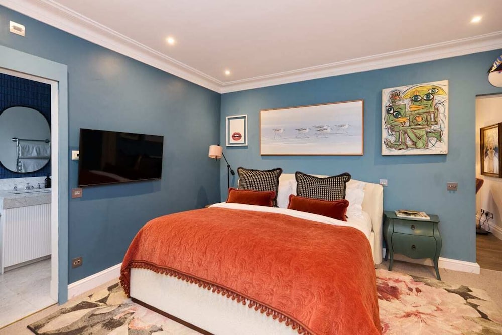 The Chelsea Gem - Charming 1bdr With Balcony