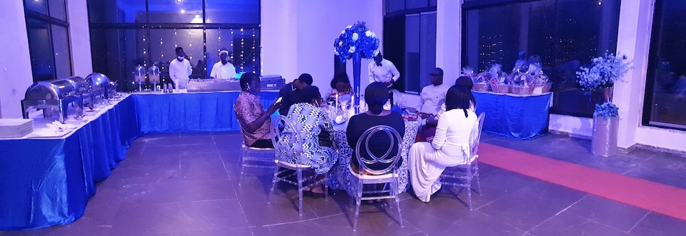 meeting & event spaces