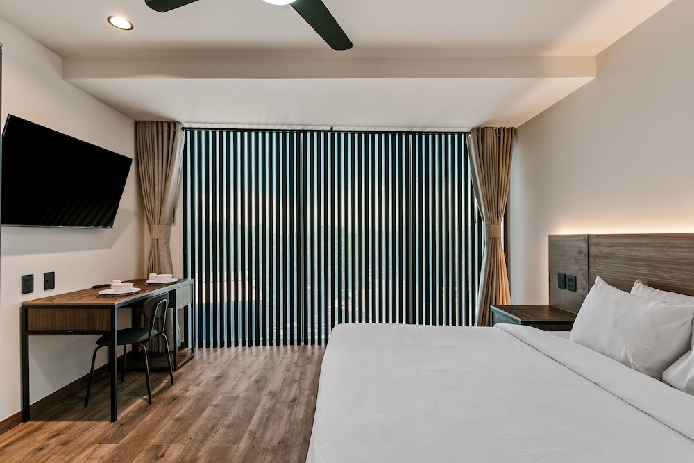 Suites Álamos by Homirent