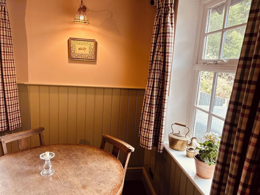 The Eight Bells Inn