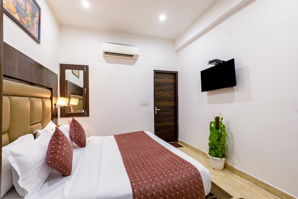 Hotel The Kiara - Complimentary Oneway Airport Transfer