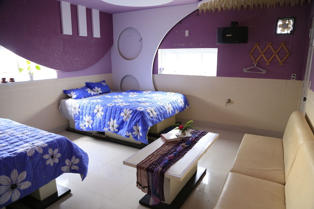 Hoai Huong Homestay
