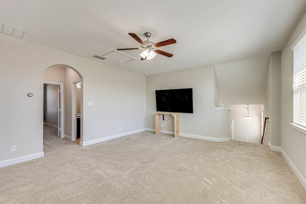 Pool Access & Fenced Yard: Modern San Antonio Gem