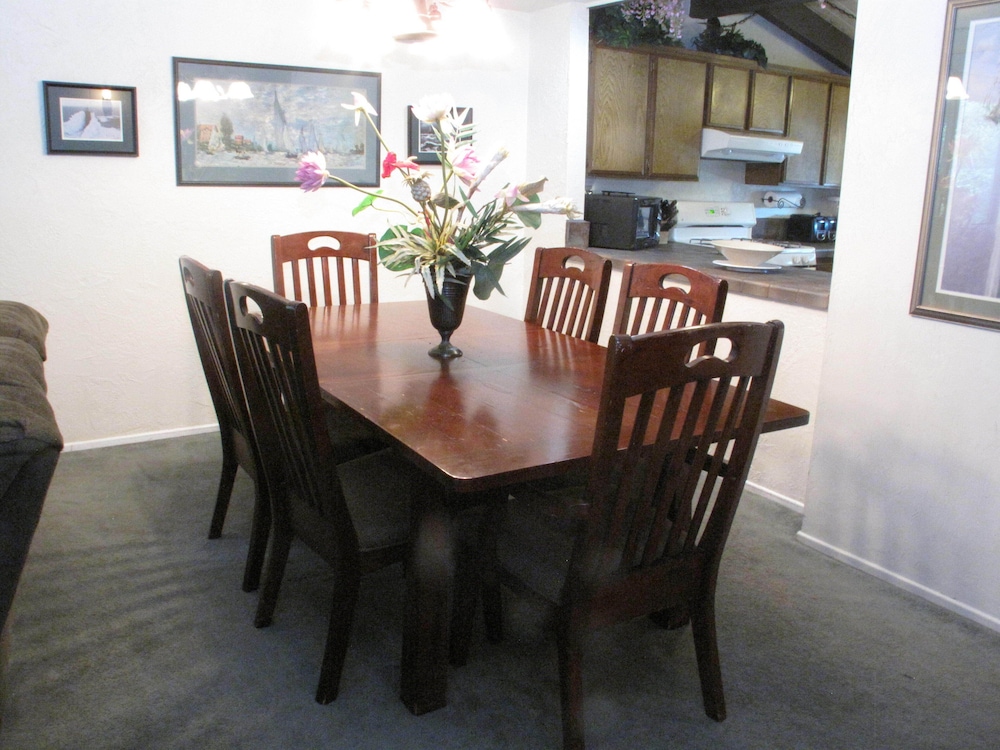Snow Summit Townhouse Rentals & Sales