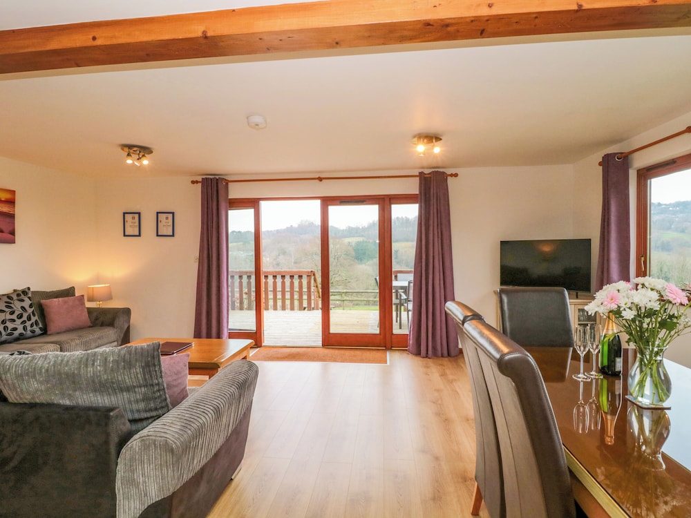 The Willow Lodge