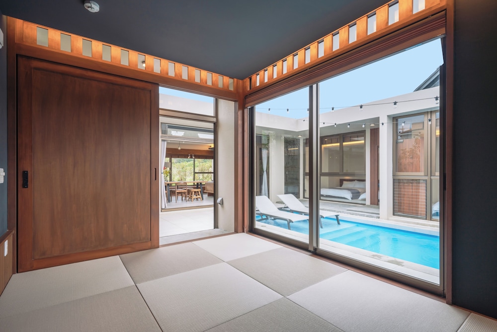 Reflexion Villas GLANZ