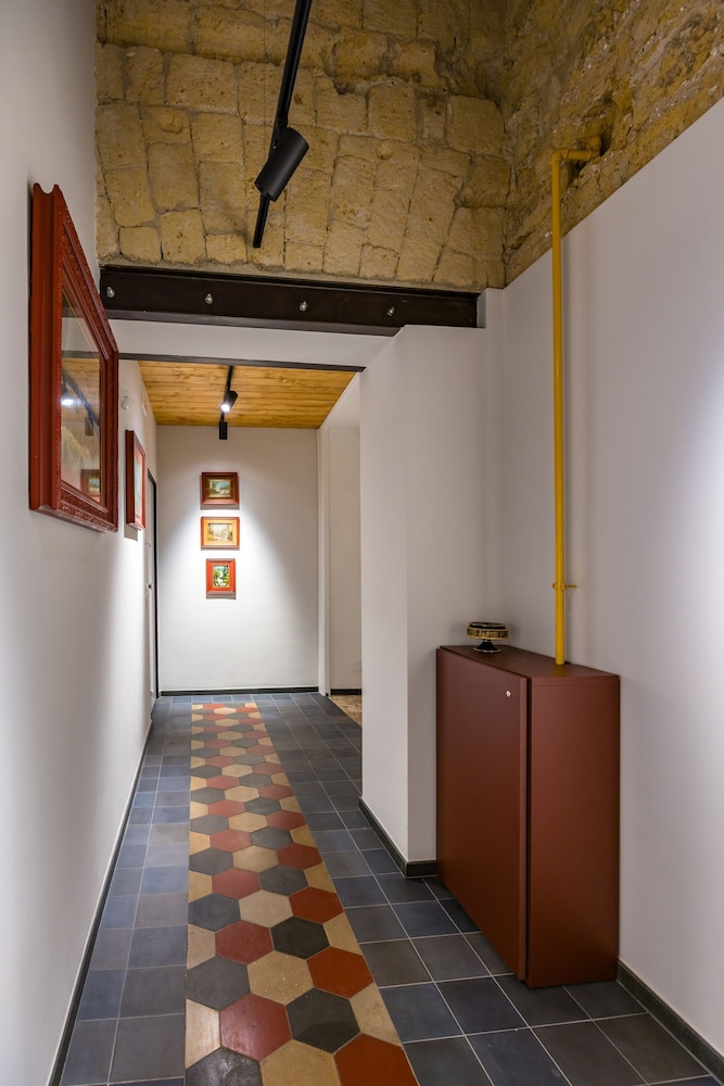La Pinacoteca - V Irolli