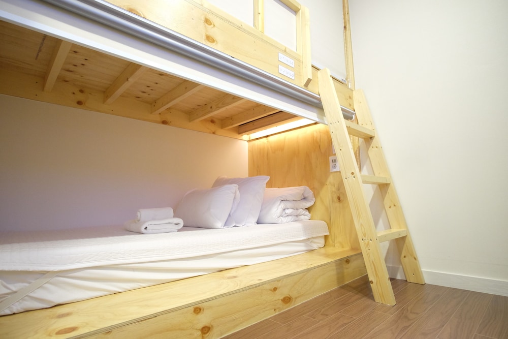 Step Inn Myeongdong 1 28