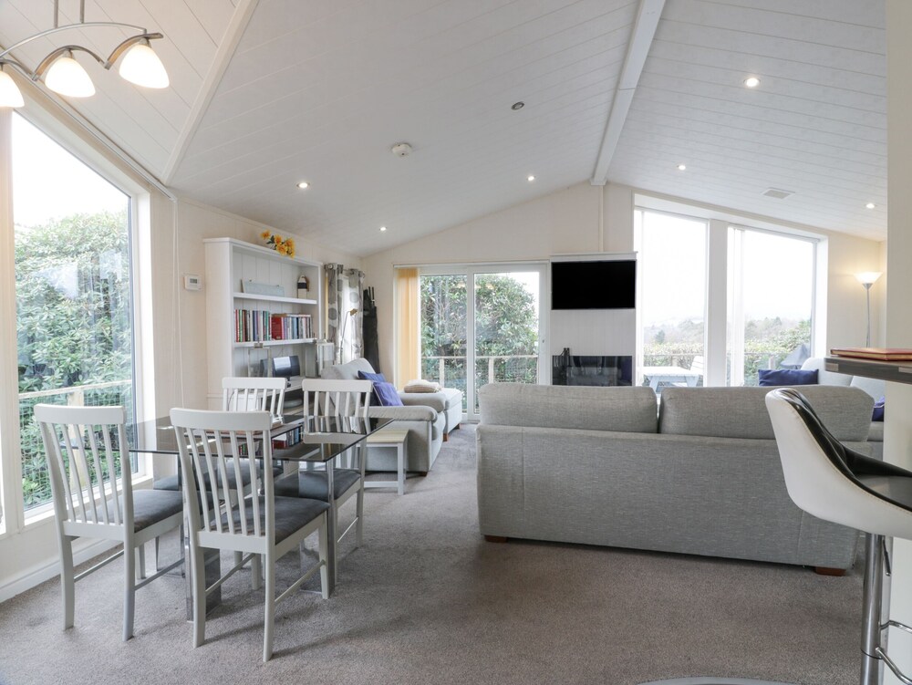 Oyster Bay Lodge