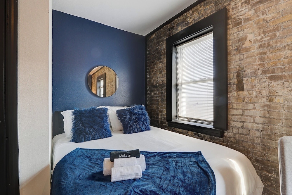 ROVE LIVING/KB - Prospect