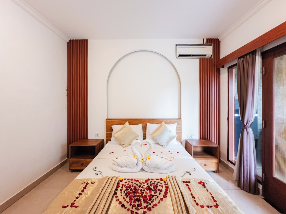 Amaluku Villa