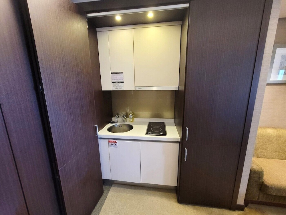 W Residence Hotel Centum City 4