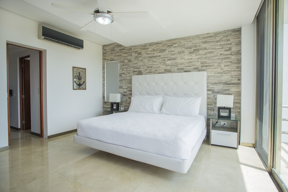 Acacia Condos