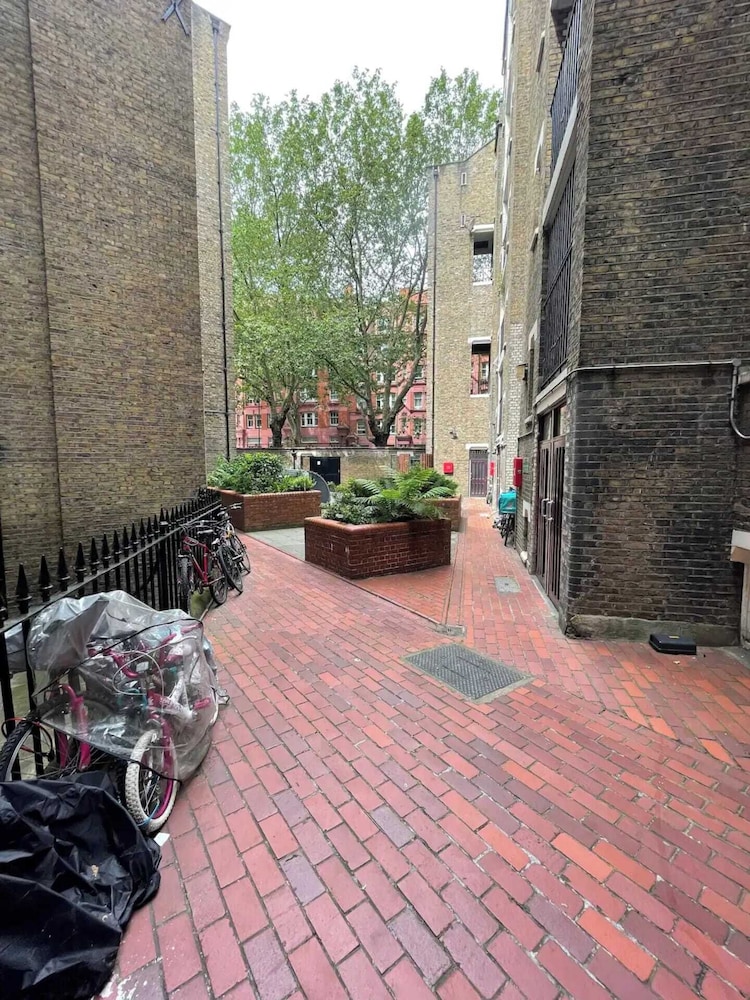 Snug 1BD Flat in the Heart of London - Clerkenwell