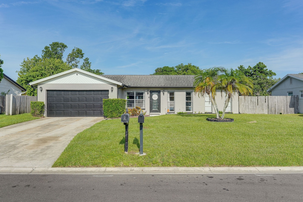 Orlando & Disney Parks Hub w/ Pool: Pet Friendly!