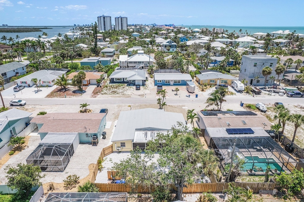 185 Hibiscus Hideaway: 3br Home On Fmb! 3 Bedroom Home